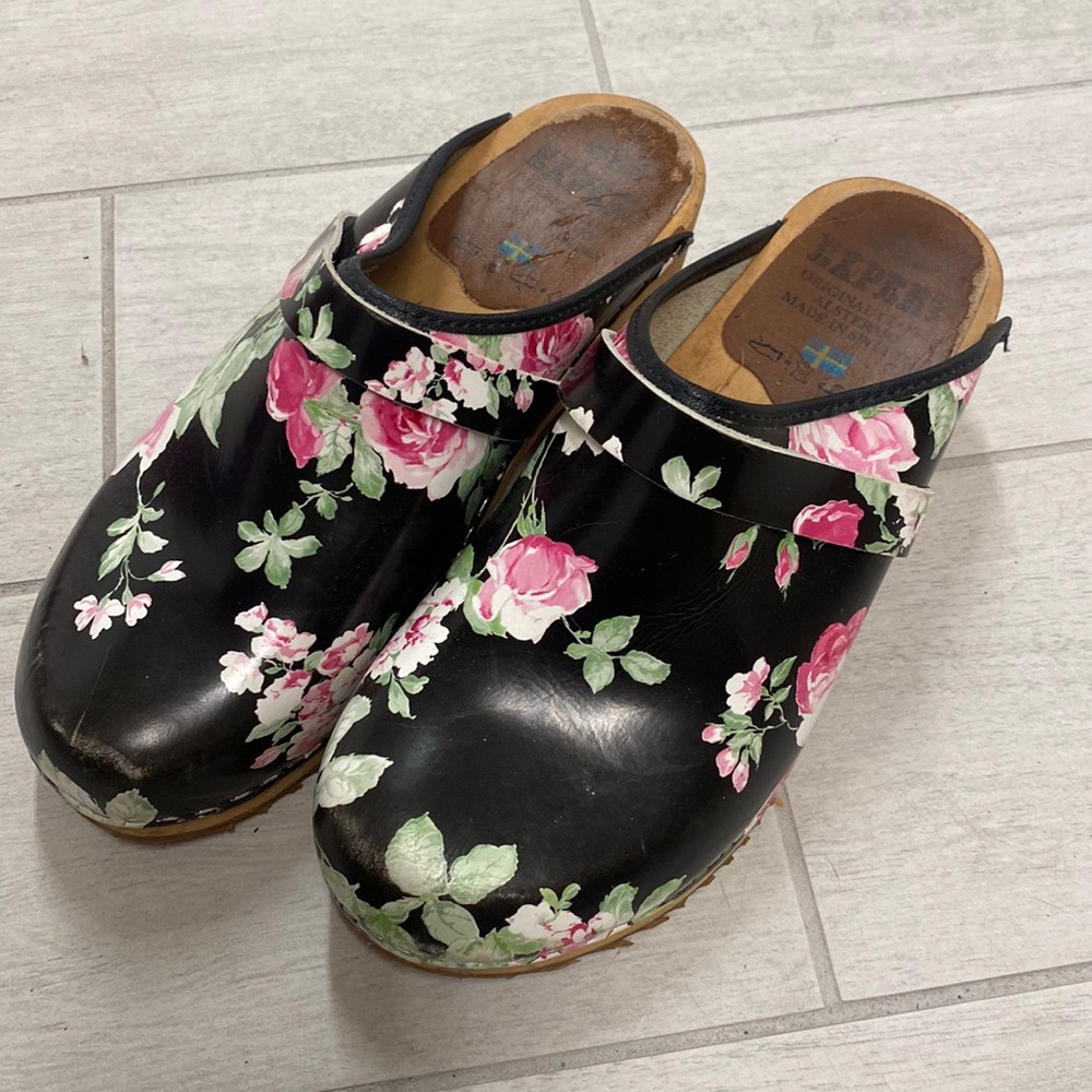 floral swedish wooden clogs women